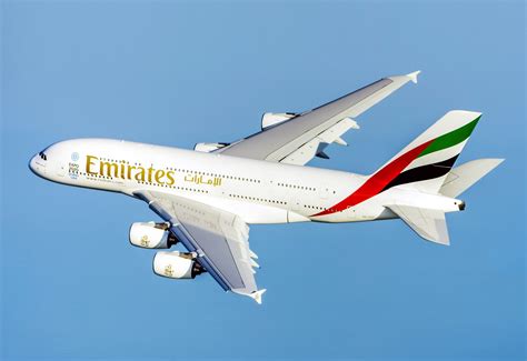 Emirates aviation photos on JetPhotos.